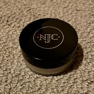 Nikkia Joy Cosmetics Velvet Finishing Powder